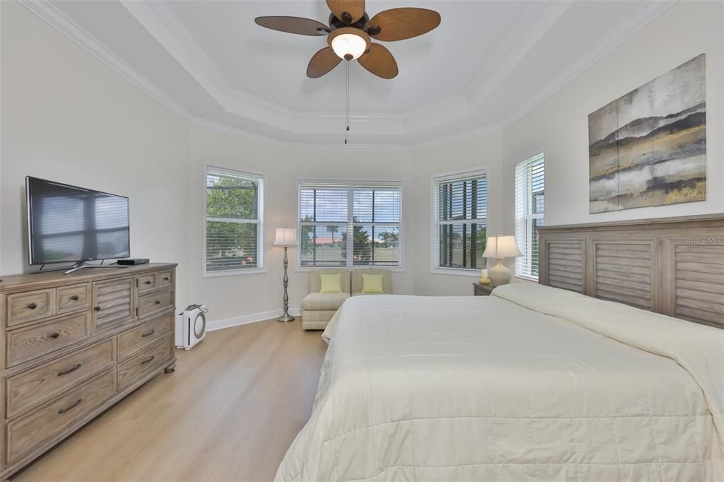 For Sale: $649,999 (3 beds, 2 baths, 2377 Square Feet)