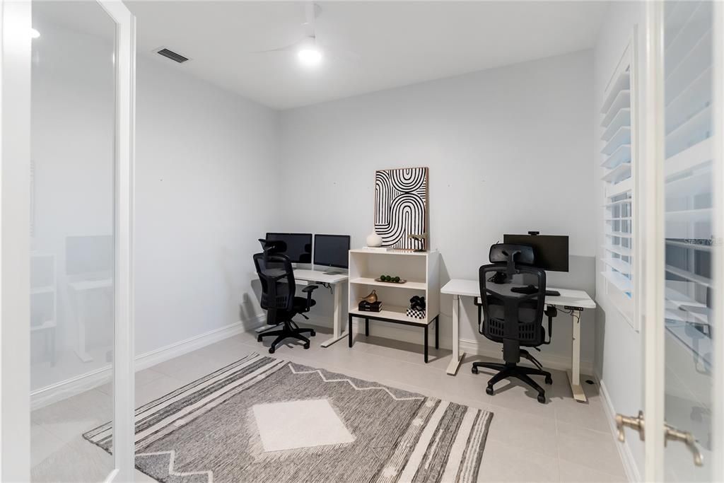 For Sale: $825,000 (4 beds, 4 baths, 3571 Square Feet)