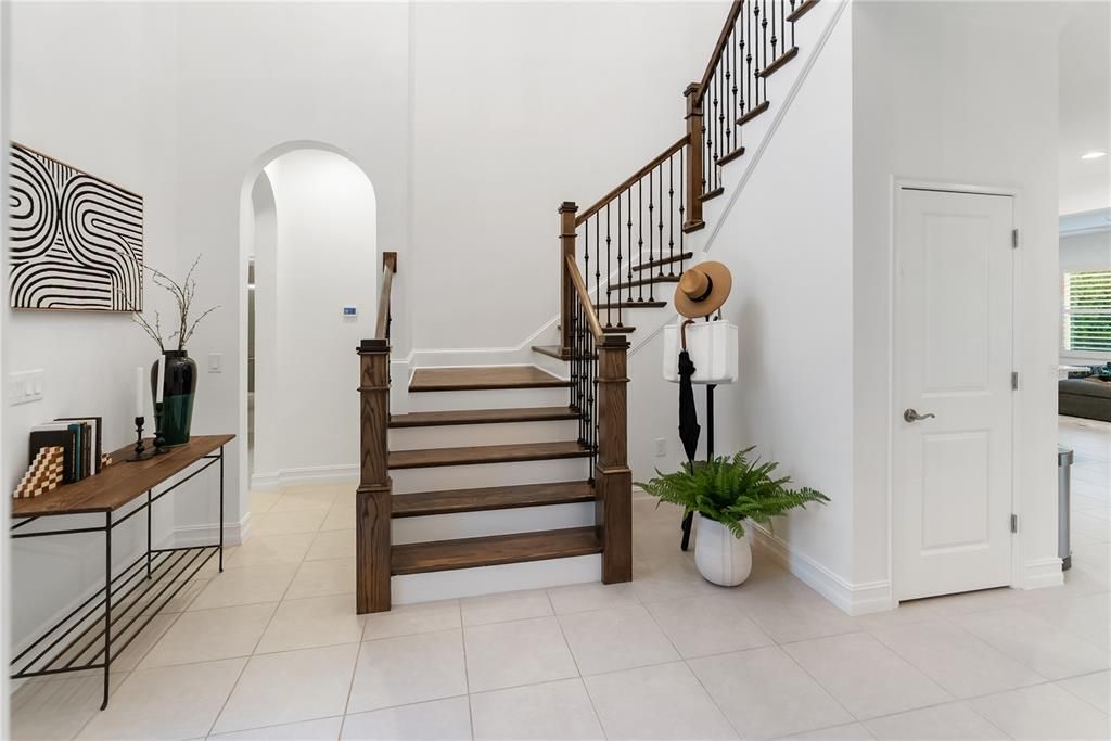 For Sale: $825,000 (4 beds, 4 baths, 3571 Square Feet)