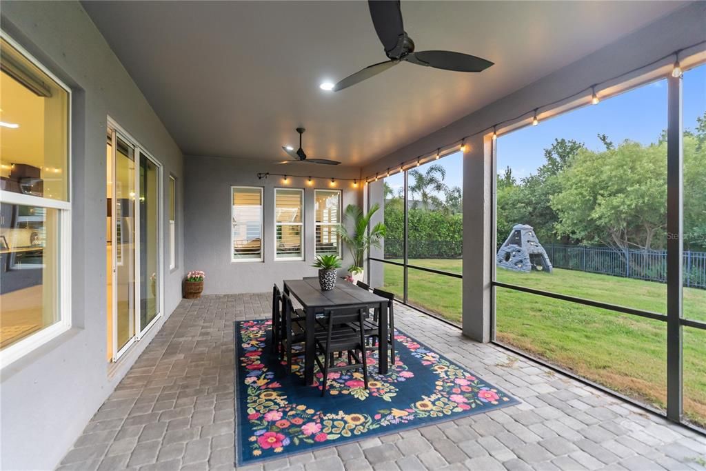 For Sale: $825,000 (4 beds, 4 baths, 3571 Square Feet)
