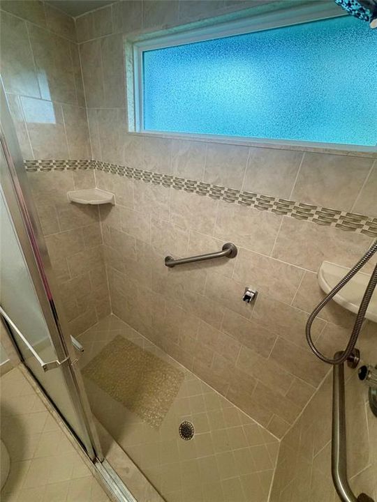 En Venta: $385,000 (2 camas, 2 baños, 1568 Pies cuadrados)