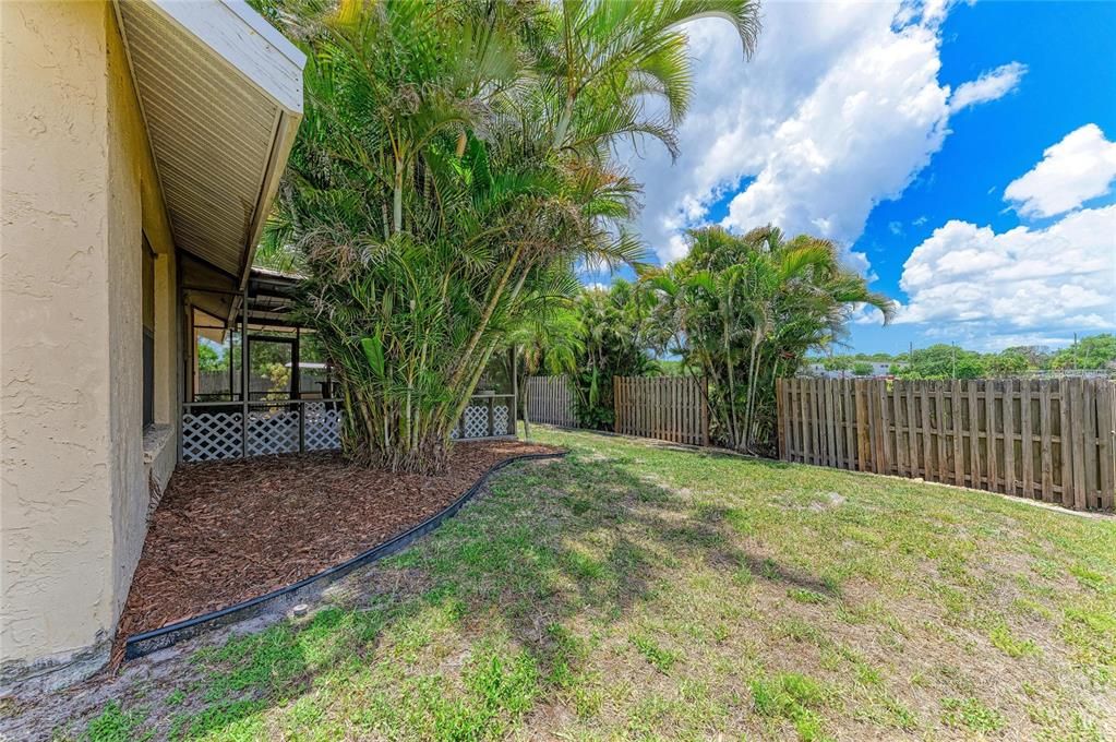 En Venta: $329,000 (3 camas, 2 baños, 1211 Pies cuadrados)