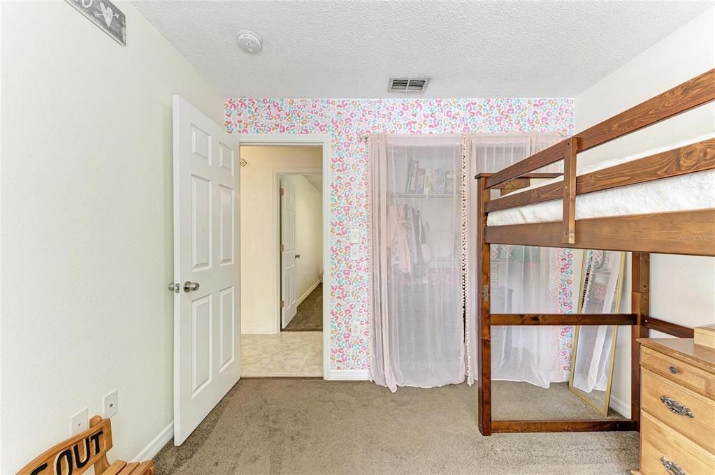 En Venta: $329,000 (3 camas, 2 baños, 1211 Pies cuadrados)