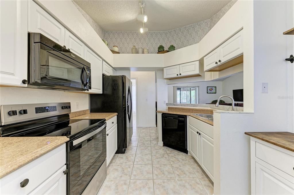 En Venta: $329,000 (3 camas, 2 baños, 1211 Pies cuadrados)