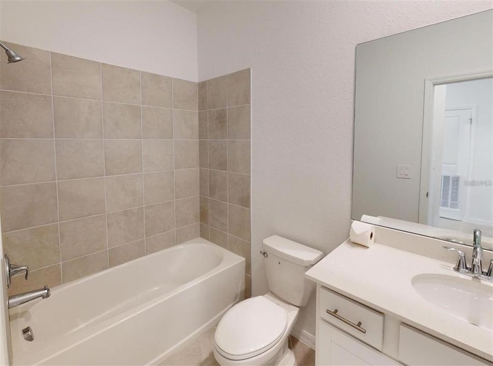For Sale: $325,000 (2 beds, 2 baths, 1149 Square Feet)