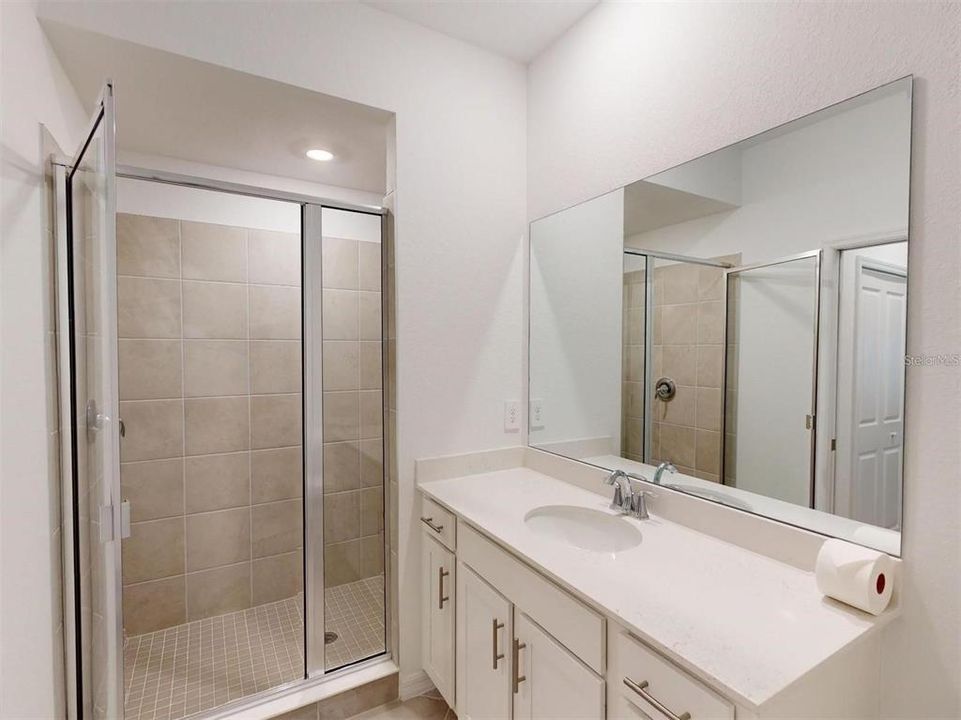 For Sale: $325,000 (2 beds, 2 baths, 1149 Square Feet)