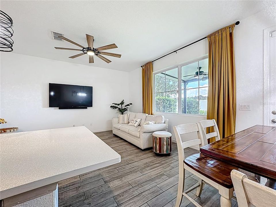 En Venta: $345,000 (3 camas, 2 baños, 1609 Pies cuadrados)