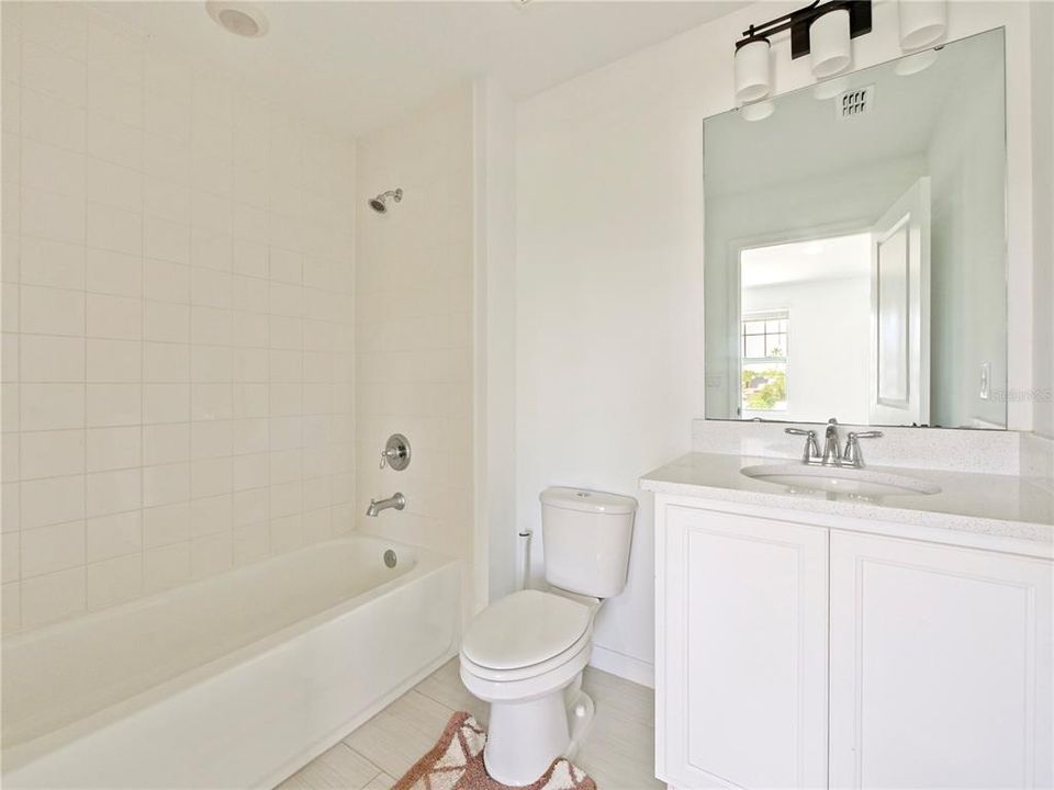 For Rent: $3,500 (5 beds, 4 baths, 3548 Square Feet)