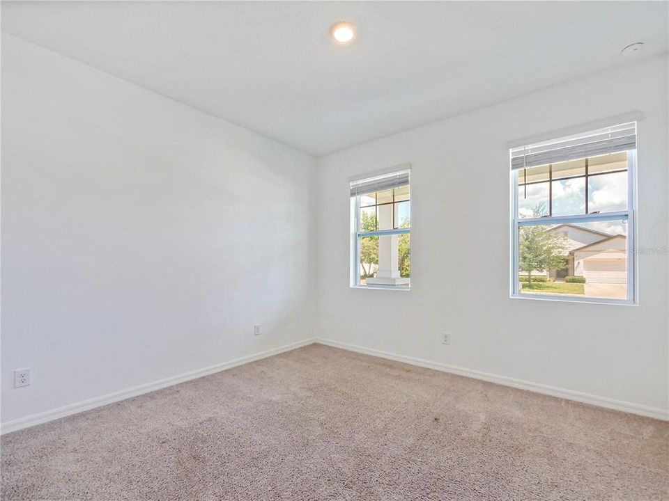 For Rent: $3,500 (5 beds, 4 baths, 3548 Square Feet)