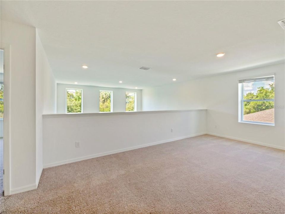 For Rent: $3,500 (5 beds, 4 baths, 3548 Square Feet)