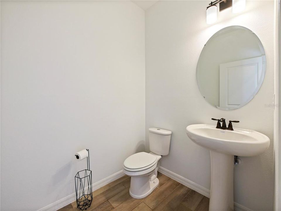 For Rent: $3,500 (5 beds, 4 baths, 3548 Square Feet)