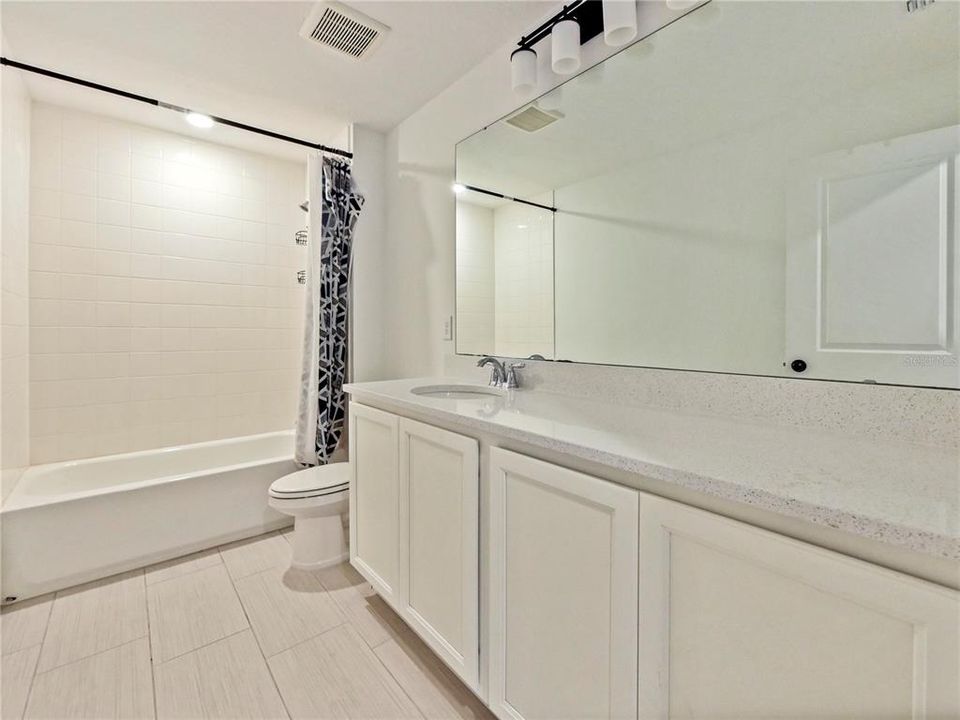For Rent: $3,500 (5 beds, 4 baths, 3548 Square Feet)