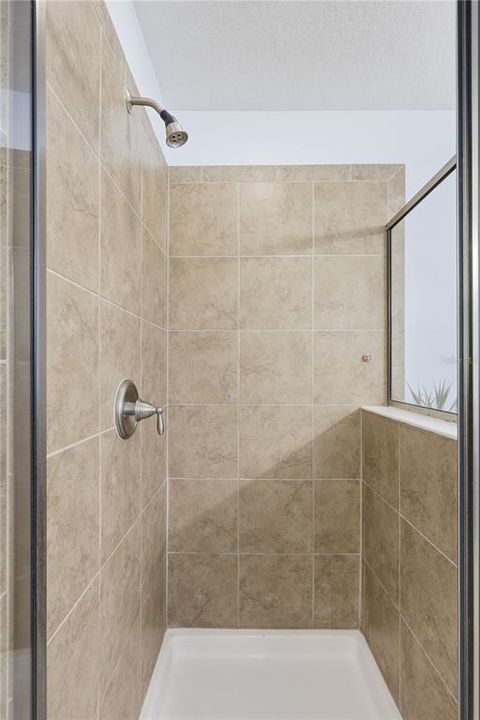 En Venta: $349,000 (3 camas, 2 baños, 1665 Pies cuadrados)