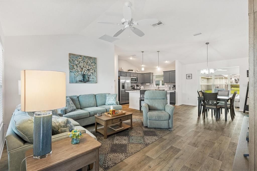 For Rent: $3,100 (3 beds, 2 baths, 1584 Square Feet)