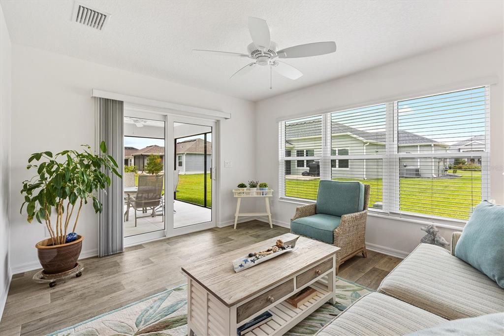 For Rent: $3,100 (3 beds, 2 baths, 1584 Square Feet)