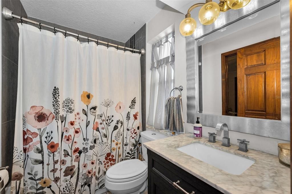 En Venta: $1,250,000 (5 camas, 4 baños, 5322 Pies cuadrados)