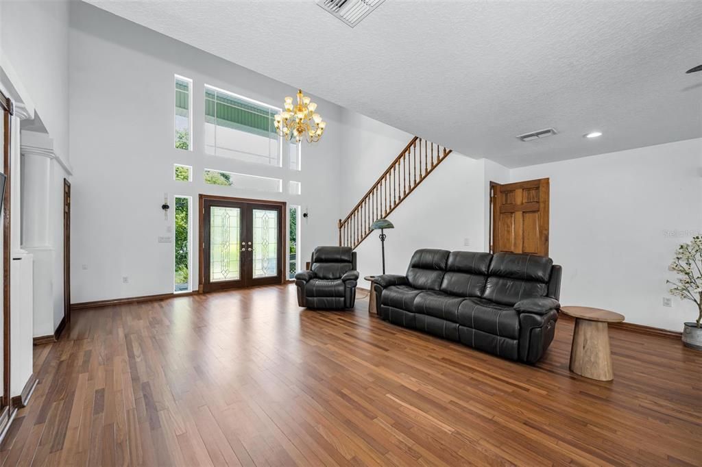 En Venta: $1,250,000 (5 camas, 4 baños, 5322 Pies cuadrados)