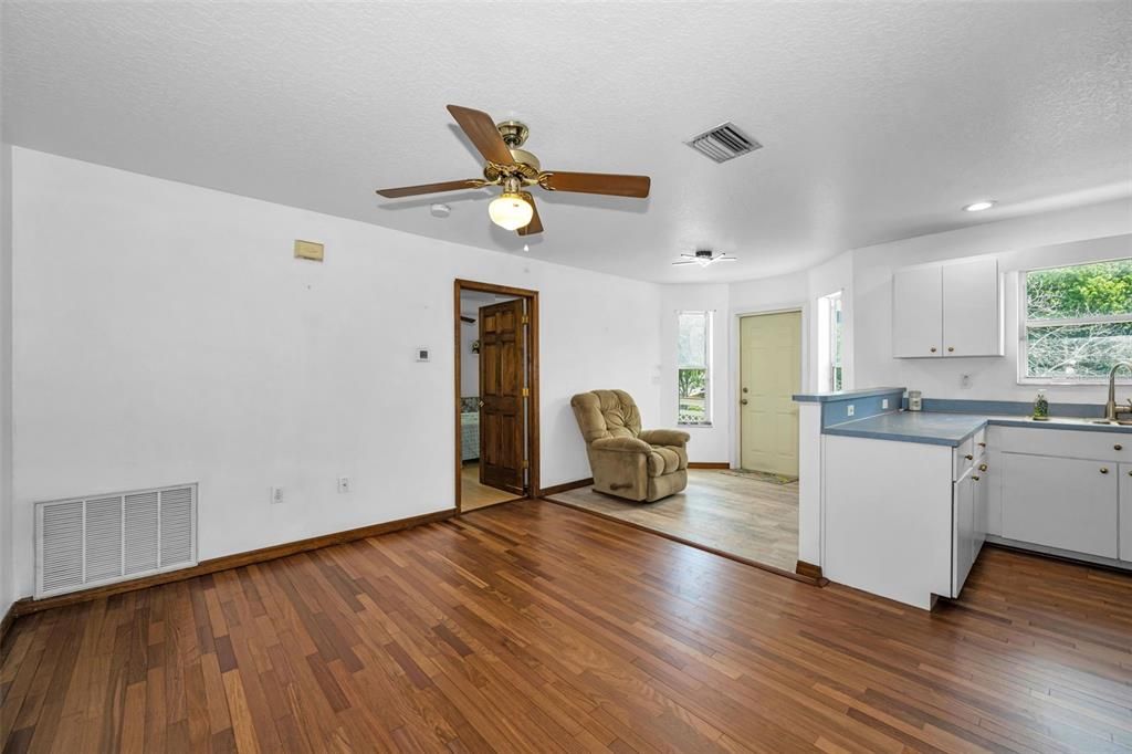 En Venta: $1,250,000 (5 camas, 4 baños, 5322 Pies cuadrados)