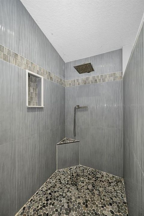 En Venta: $1,250,000 (5 camas, 4 baños, 5322 Pies cuadrados)