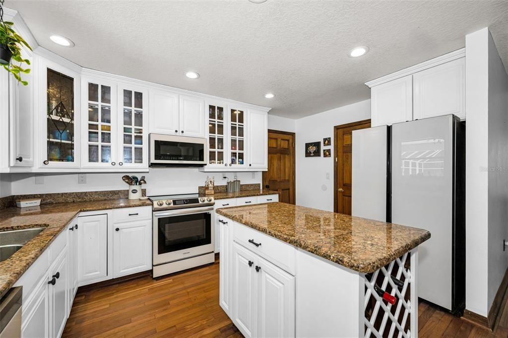 En Venta: $1,250,000 (5 camas, 4 baños, 5322 Pies cuadrados)
