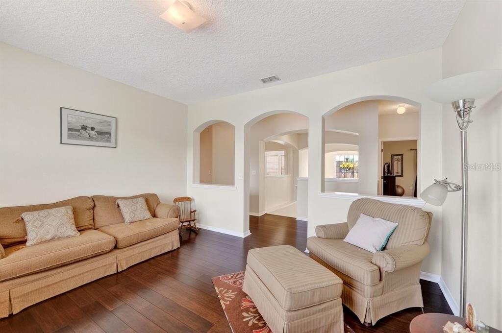 For Sale: $615,000 (5 beds, 4 baths, 3613 Square Feet)