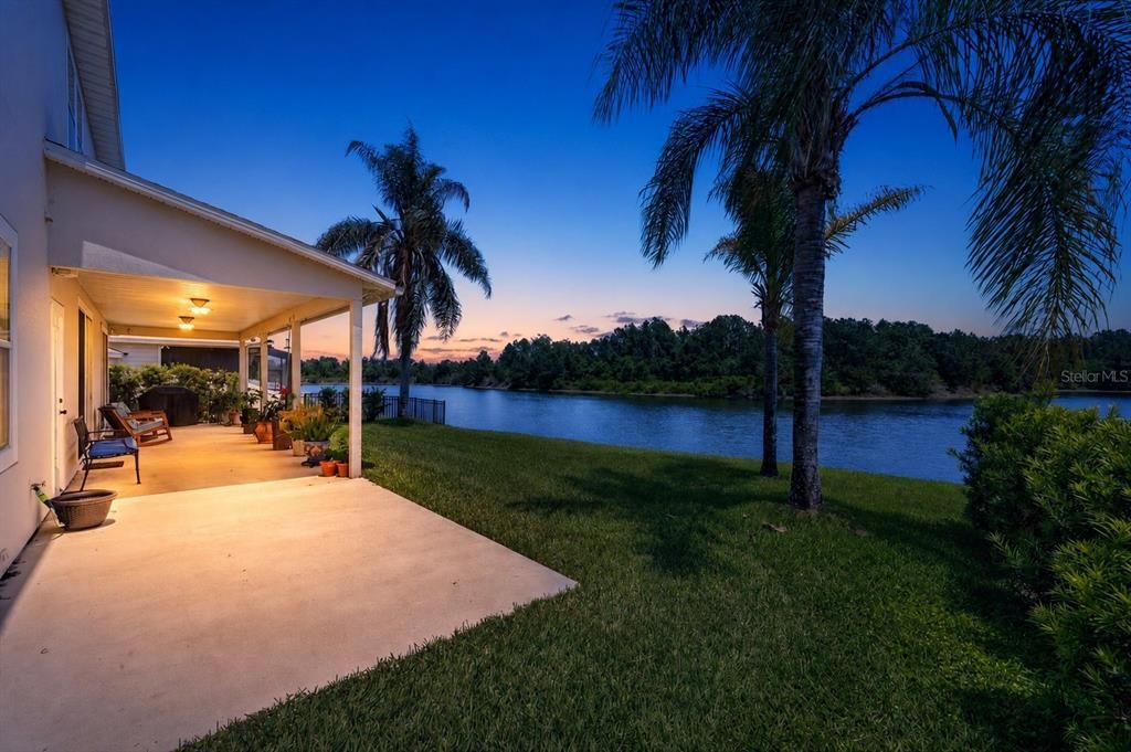 For Sale: $615,000 (5 beds, 4 baths, 3613 Square Feet)
