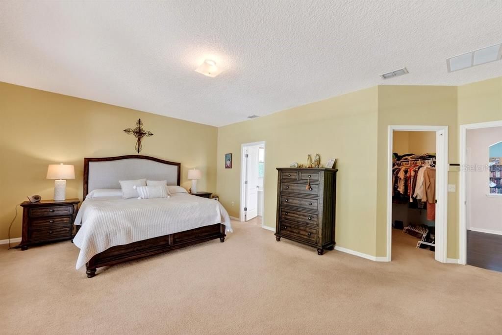 For Sale: $615,000 (5 beds, 4 baths, 3613 Square Feet)