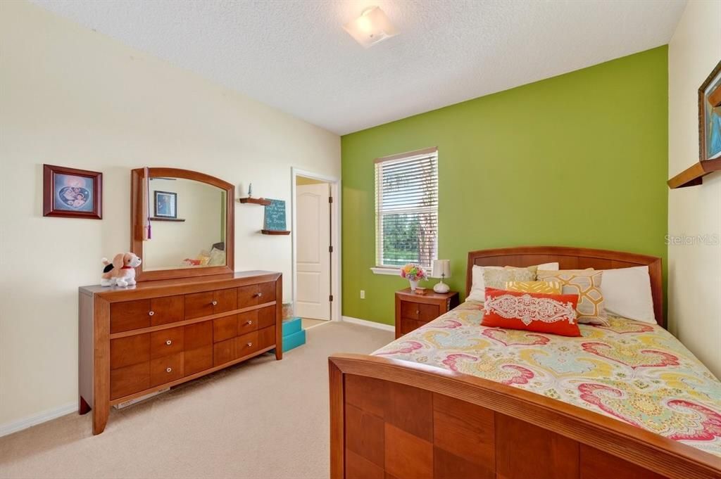 For Sale: $615,000 (5 beds, 4 baths, 3613 Square Feet)