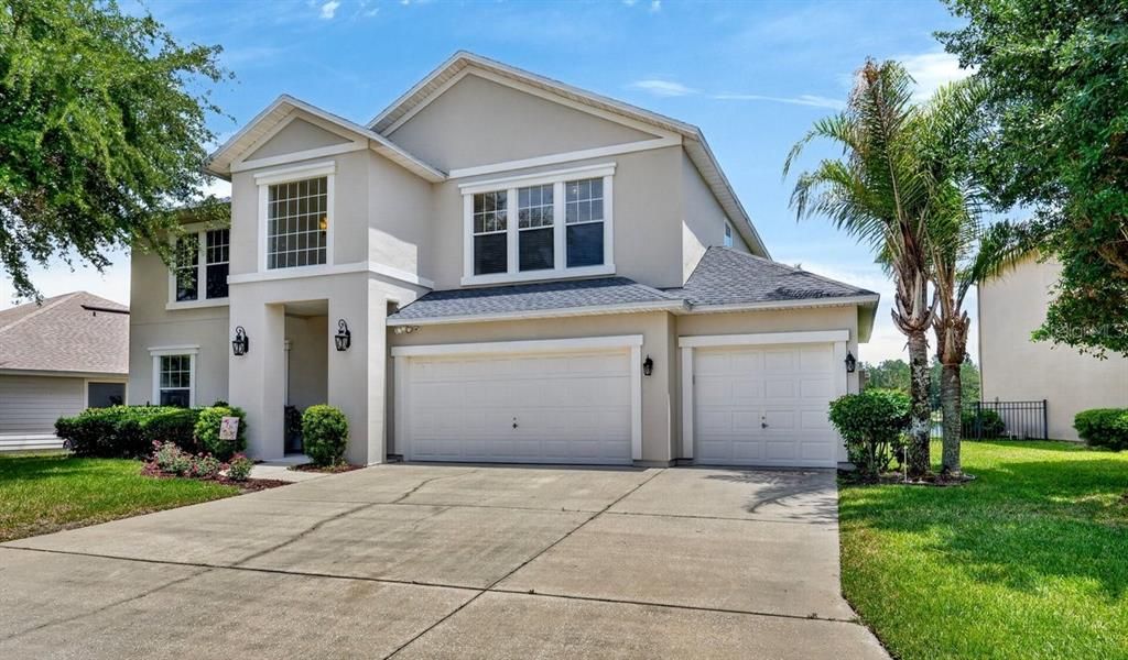 For Sale: $615,000 (5 beds, 4 baths, 3613 Square Feet)