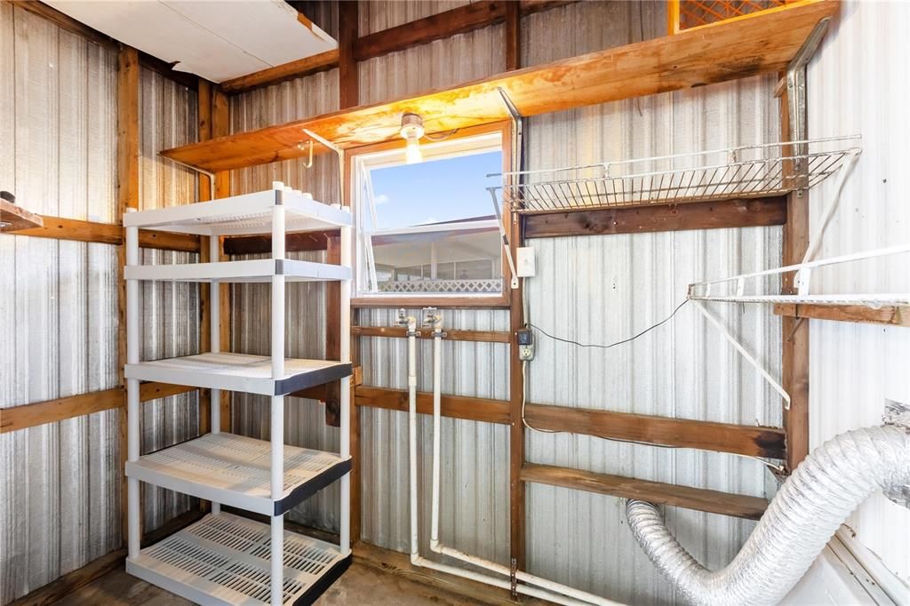For Sale: $114,900 (2 beds, 2 baths, 1132 Square Feet)