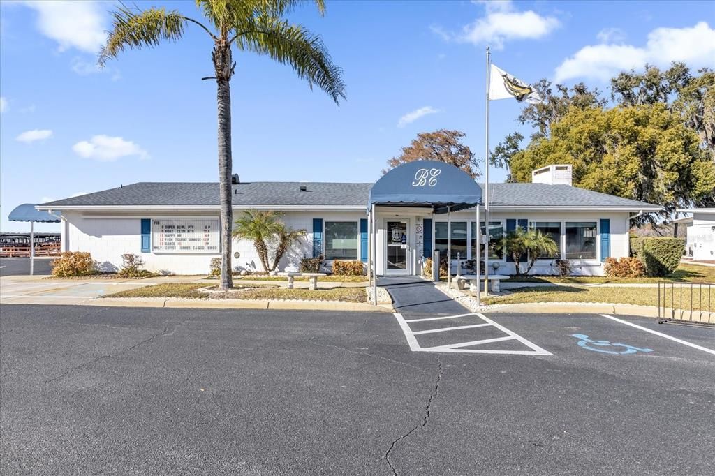 For Sale: $114,900 (2 beds, 2 baths, 1132 Square Feet)