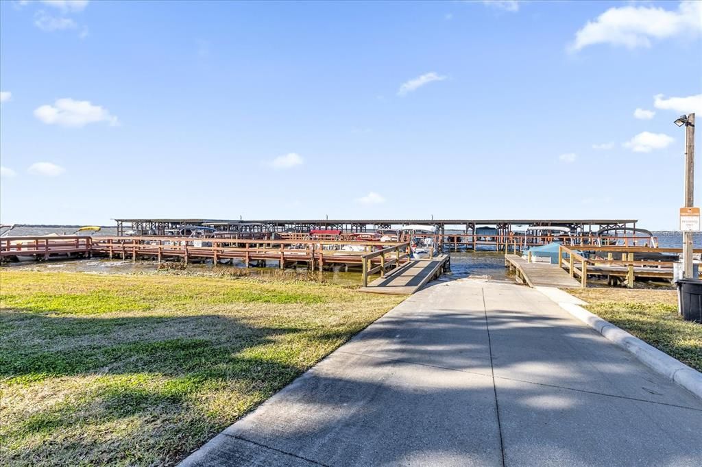 For Sale: $114,900 (2 beds, 2 baths, 1132 Square Feet)