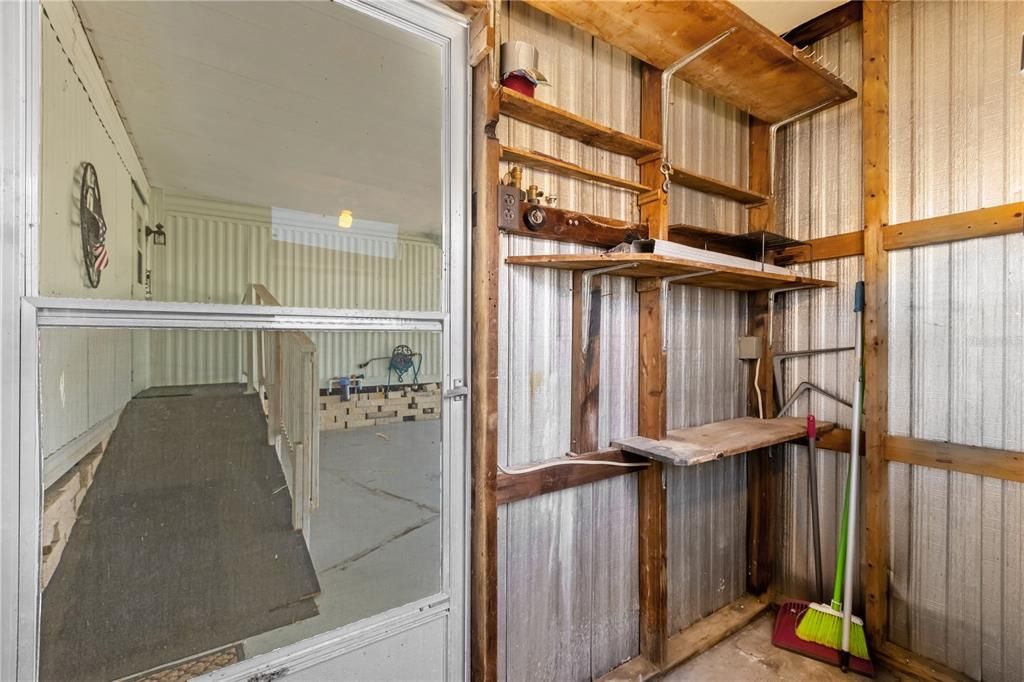 For Sale: $114,900 (2 beds, 2 baths, 1132 Square Feet)