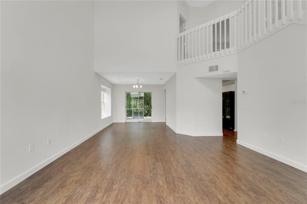 For Sale: $299,900 (3 beds, 2 baths, 1690 Square Feet)