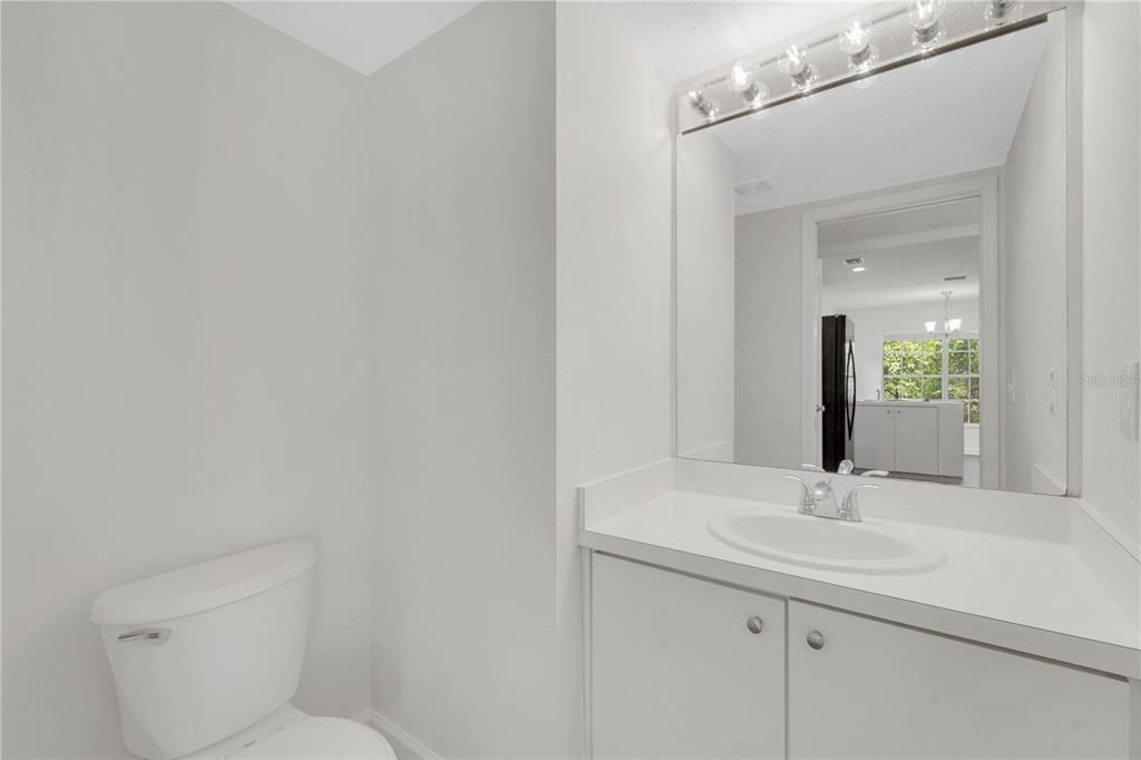 For Sale: $299,900 (3 beds, 2 baths, 1690 Square Feet)