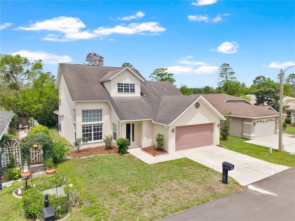 For Sale: $299,900 (3 beds, 2 baths, 1690 Square Feet)