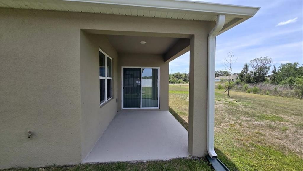 For Sale: $349,900 (3 beds, 2 baths, 1685 Square Feet)