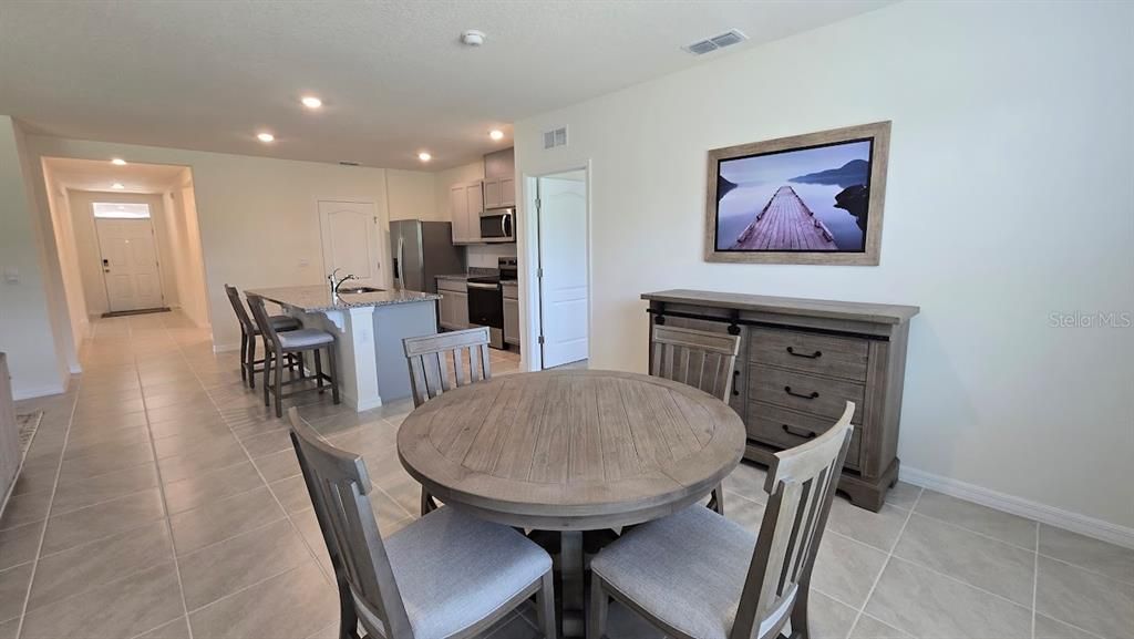 For Sale: $349,900 (3 beds, 2 baths, 1685 Square Feet)