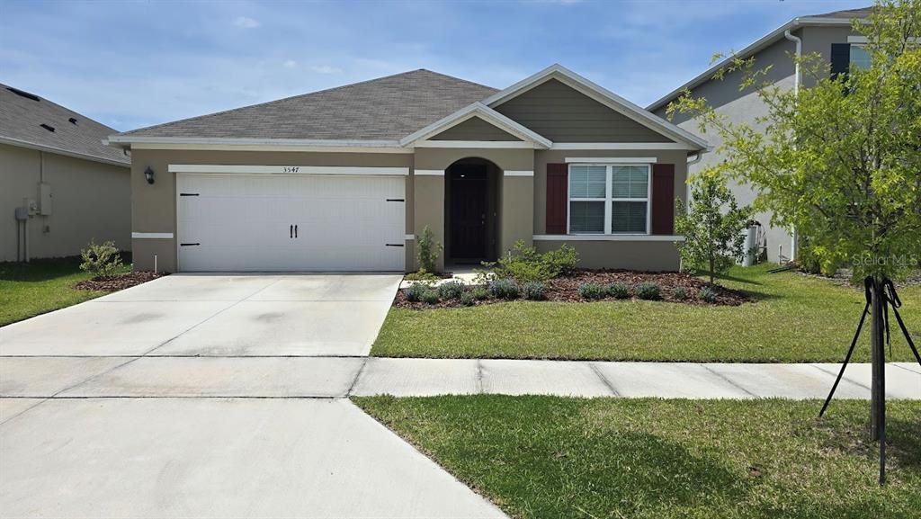 For Sale: $349,900 (3 beds, 2 baths, 1685 Square Feet)