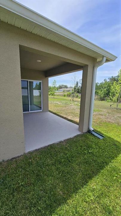 For Sale: $349,900 (3 beds, 2 baths, 1685 Square Feet)