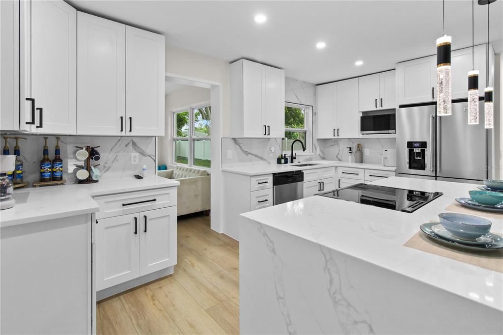 Active With Contract: $425,000 (3 beds, 2 baths, 1100 Square Feet)