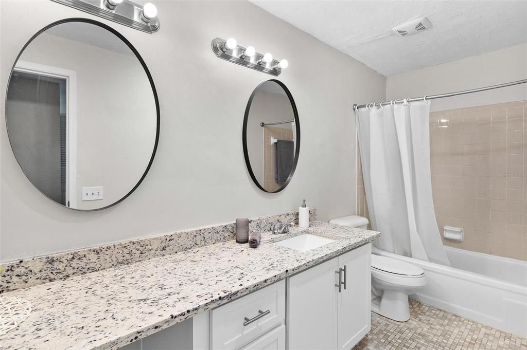 For Sale: $154,900 (3 beds, 3 baths, 1474 Square Feet)