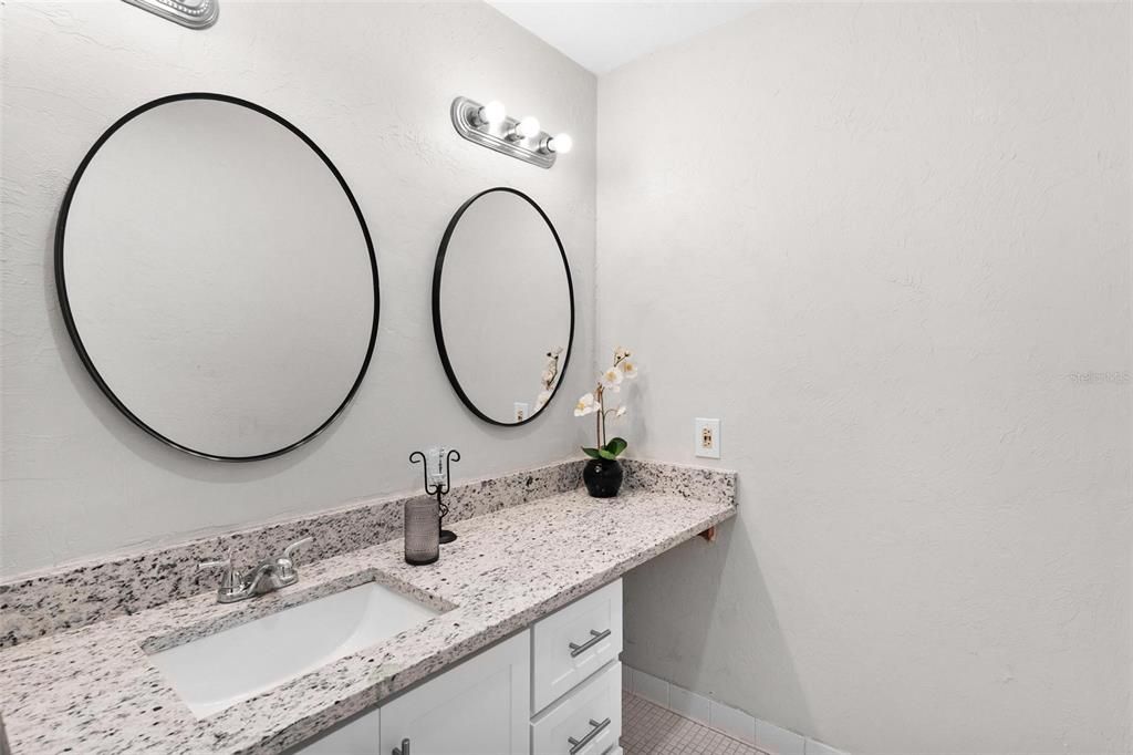 For Sale: $154,900 (3 beds, 3 baths, 1474 Square Feet)