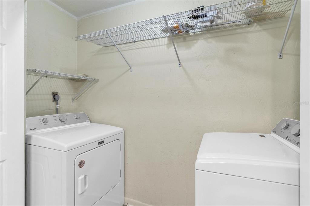 For Sale: $154,900 (3 beds, 3 baths, 1474 Square Feet)