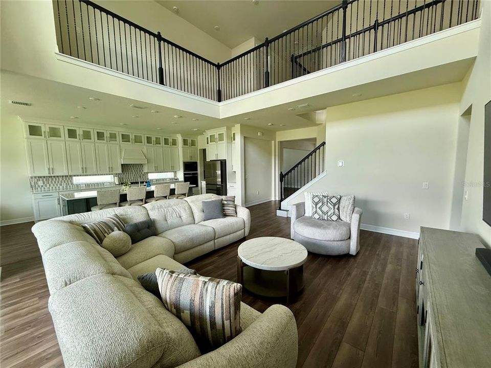 En Venta: $1,680,000 (5 camas, 4 baños, 4030 Pies cuadrados)