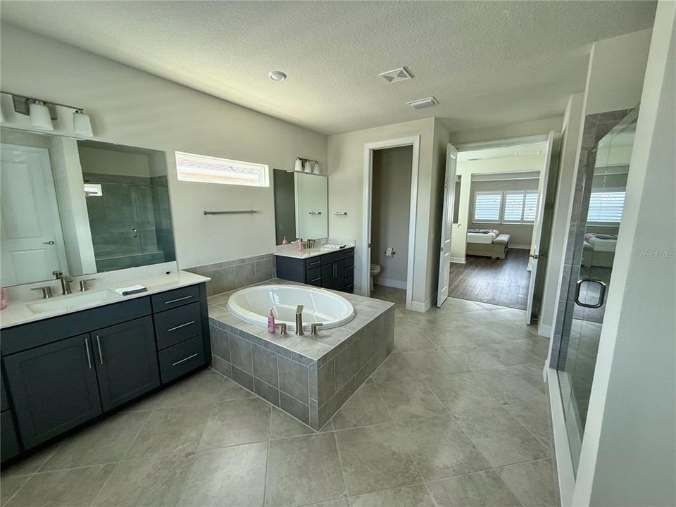 En Venta: $1,680,000 (5 camas, 4 baños, 4030 Pies cuadrados)