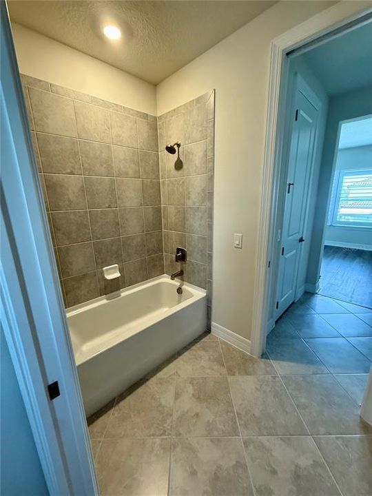 En Venta: $1,680,000 (5 camas, 4 baños, 4030 Pies cuadrados)