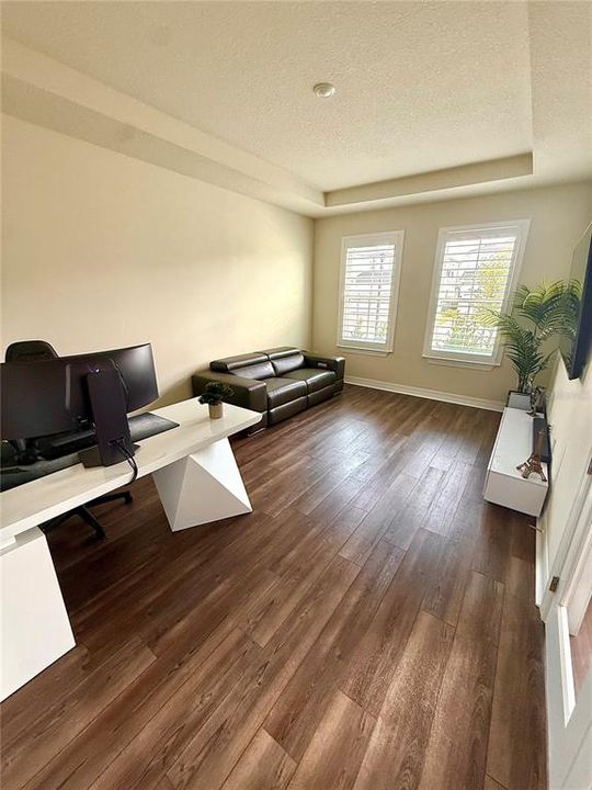 En Venta: $1,680,000 (5 camas, 4 baños, 4030 Pies cuadrados)