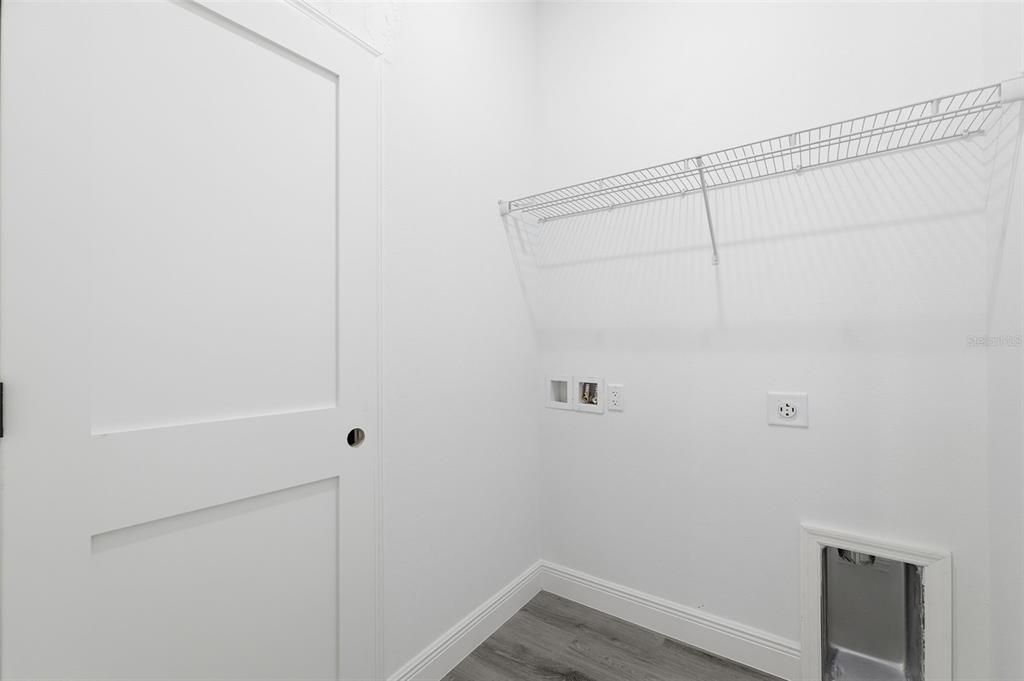 En Renta: $2,100 (4 camas, 2 baños, 1799 Pies cuadrados)