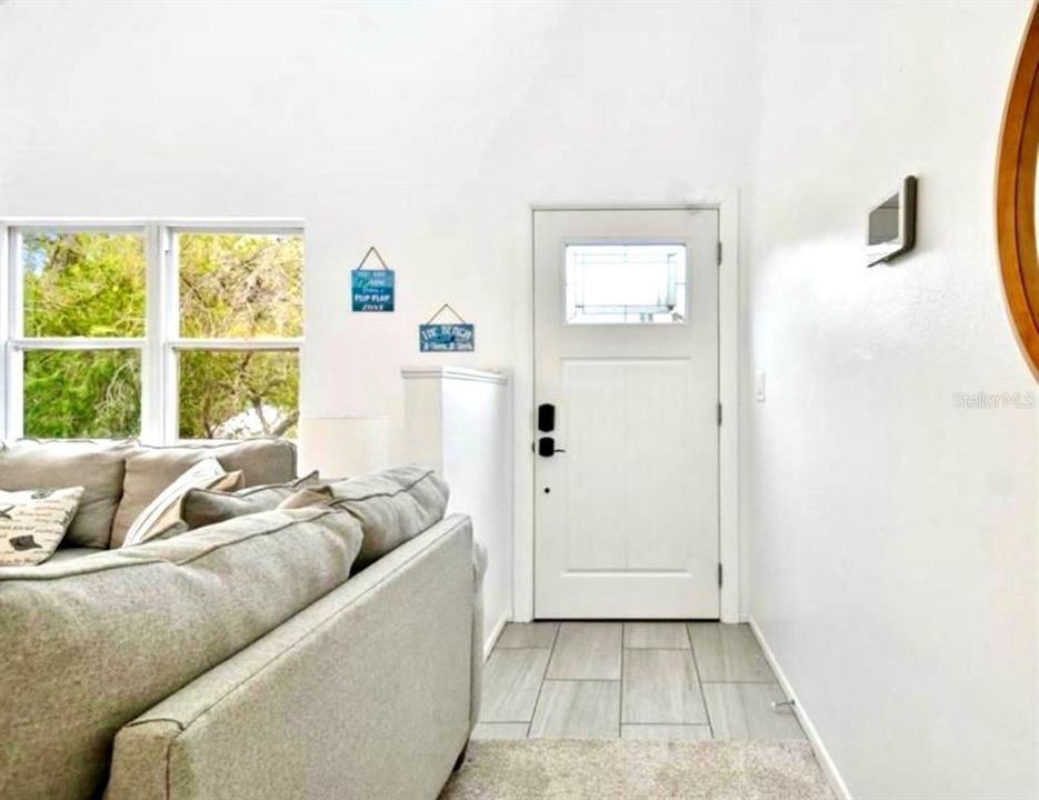 En Venta: $779,000 (3 camas, 2 baños, 1736 Pies cuadrados)